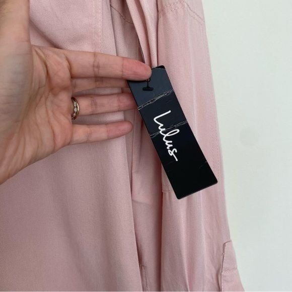LULU’S Chic Pursuit Long Sleeve Button down Top in Light Blush Pink Size S NWT - Picture 7 of 11